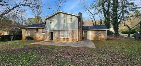 $2,400 | 401 Barbashela Drive, Stone Mountain, GA 30088