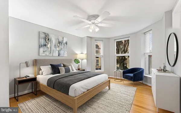 $4,450 | 1124 25th Street Northwest, Unit T4, Washington, DC 20037