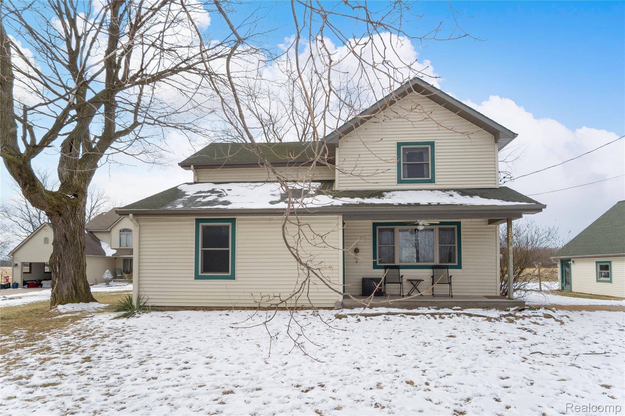 13114 South Duffield Road Byron, MI 48418 - Photo 1 of 23 Exteriors (7 of 22).jpg