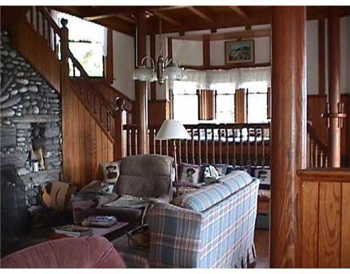 51 Dan's Cottage Road New Harbor, ME 04554 - Photo 10 of 19 Living Room.