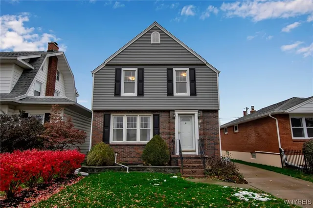 $2,400 | 21 Waverly Avenue, Buffalo, NY 14217