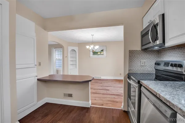 $2,400 | 21 Waverly Avenue, Tonawanda, NY 14217