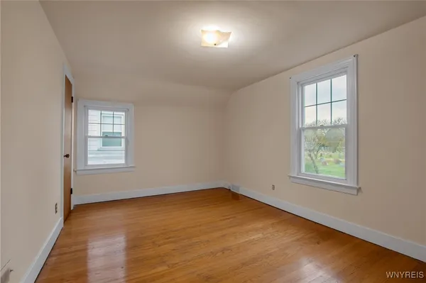 $2,400 | 21 Waverly Avenue, Tonawanda, NY 14217