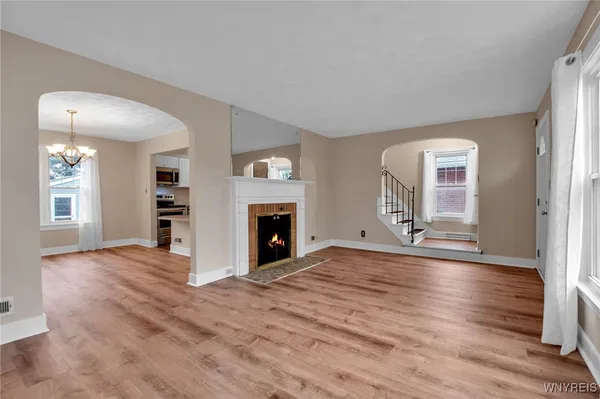 $2,400 | 21 Waverly Avenue, Tonawanda, NY 14217