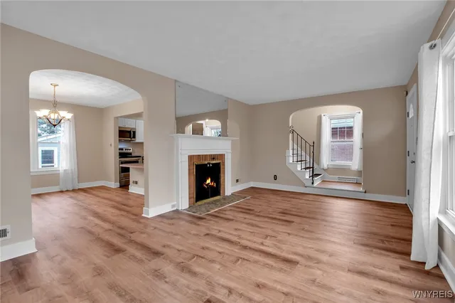 $2,400 | 21 Waverly Avenue, Buffalo, NY 14217