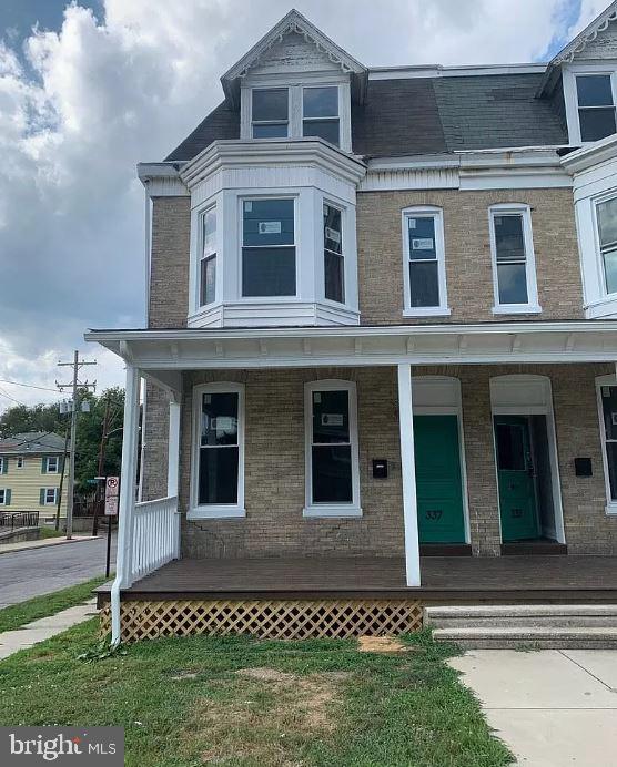 369 West Jackson Street York, PA 17401 - Photo 11 of 52 337