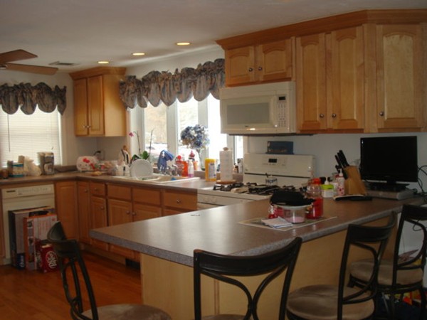43 Chestnut Road Halifax, MA 02338 - Photo 2 of 15 Gallery Image 2