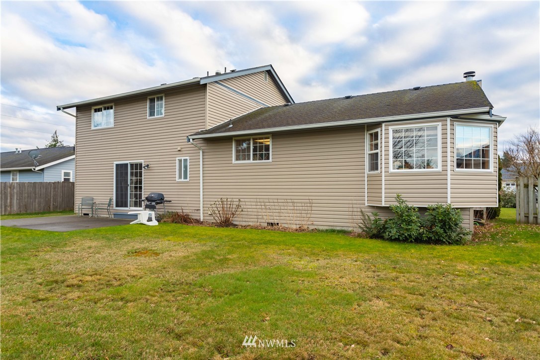 1125 Ridgeway Drive Lynden, WA 98264 - Photo 16 of 24 Gallery Image 16