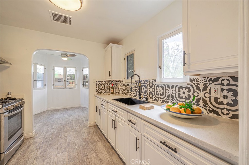 44603 Fig Avenue Lancaster, CA 93534 - Photo 12 of 39 a bathroom with a sink and a mirror
