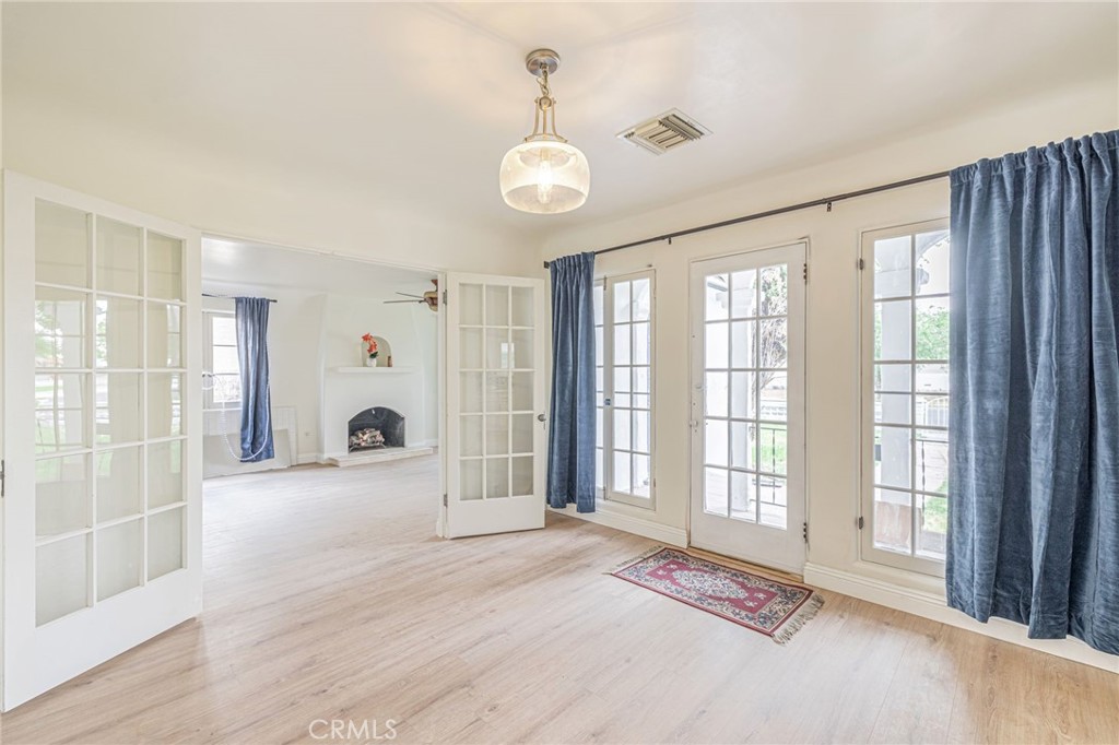 44603 Fig Avenue Lancaster, CA 93534 - Photo 19 of 39 a view of an empty room with a window