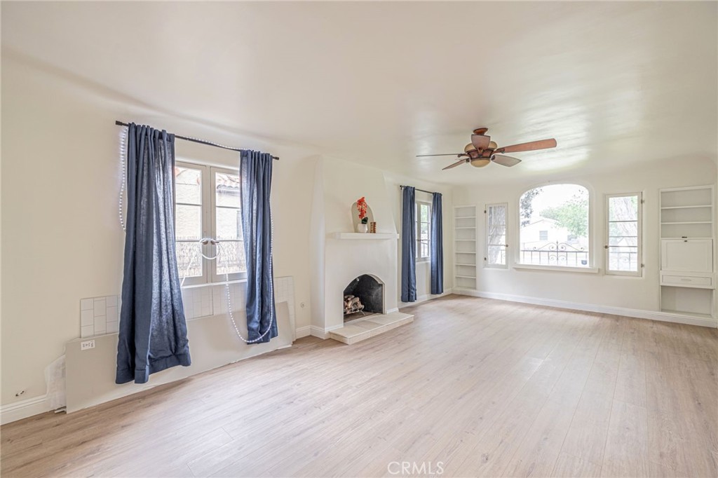 44603 Fig Avenue Lancaster, CA 93534 - Photo 21 of 39 a view of an empty room with a window