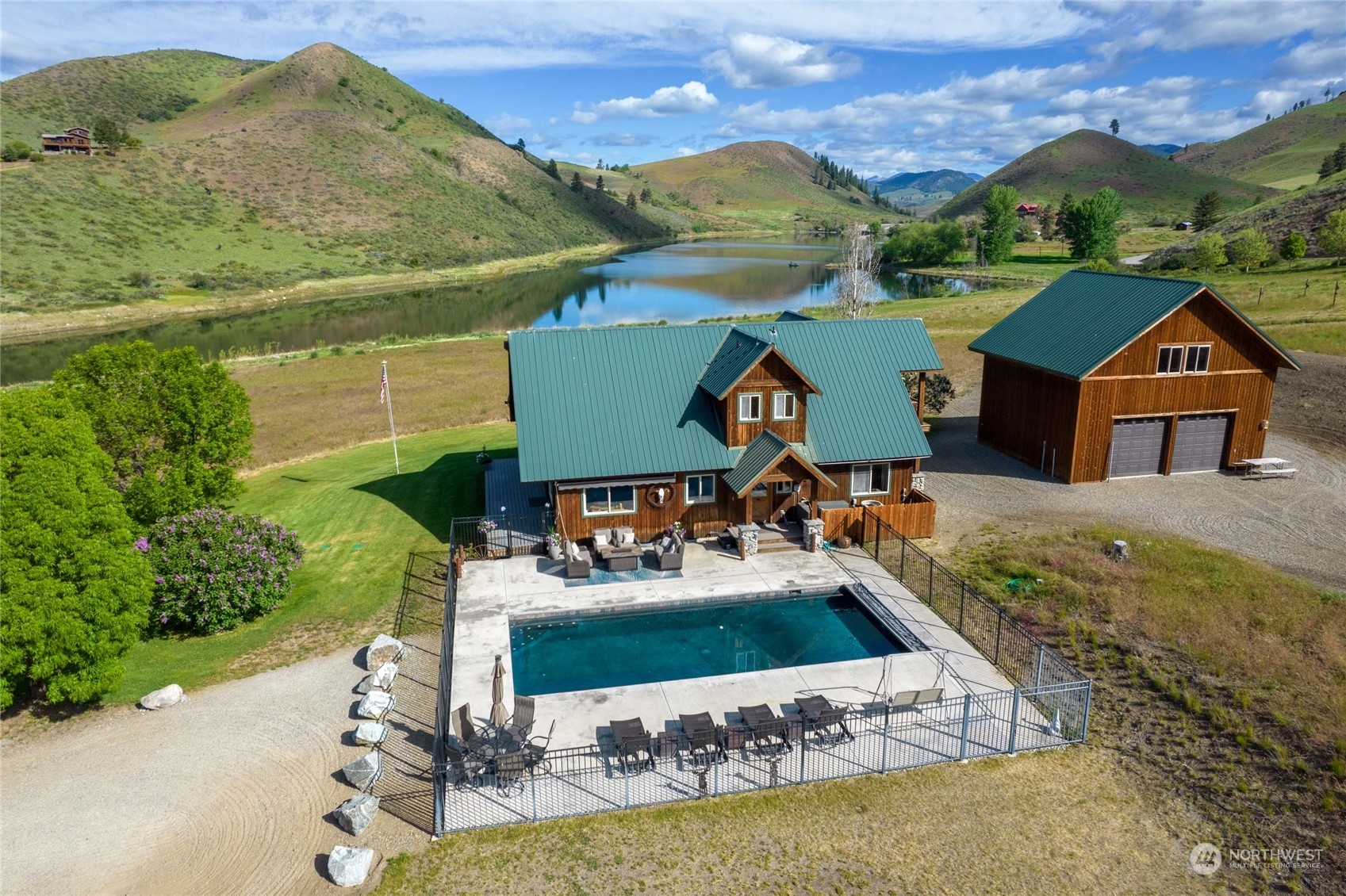 156 Davis Lake Road Winthrop, WA 98862 - Photo 17 of 40