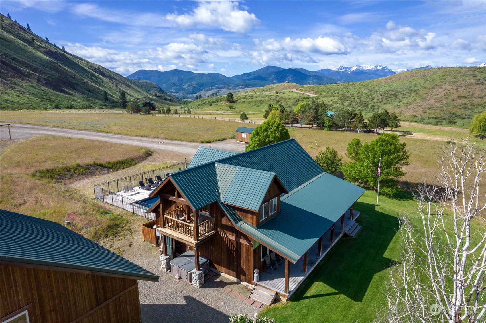 156 Davis Lake Road Winthrop, WA 98862 - Photo 3 of 40