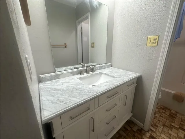 $258,000 | 2141 Champion Drive, Laplace, LA 70068