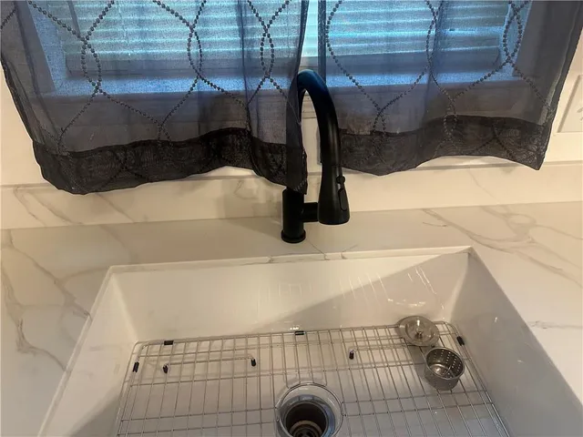 $258,000 | 2141 Champion Drive, Laplace, LA 70068