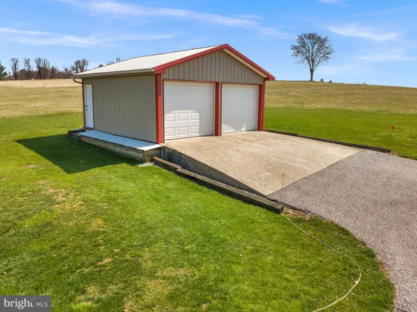 $720,000 | 18723 Upper Beckleysville Road, Hampstead, MD 21074