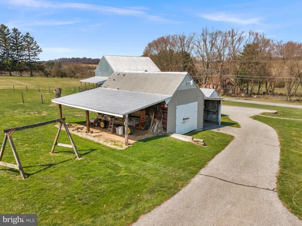$720,000 | 18723 Upper Beckleysville Road, Hampstead, MD 21074