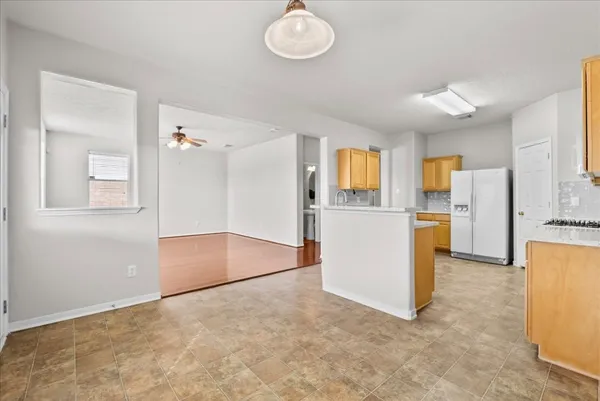 $294,500 | 7535 Park Bend Lane, Pasadena, TX 77505