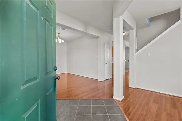 $294,500 | 7535 Park Bend Lane, Pasadena, TX 77505