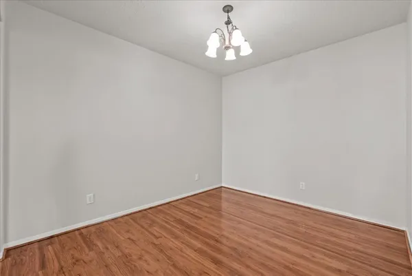 $294,500 | 7535 Park Bend Lane, Pasadena, TX 77505