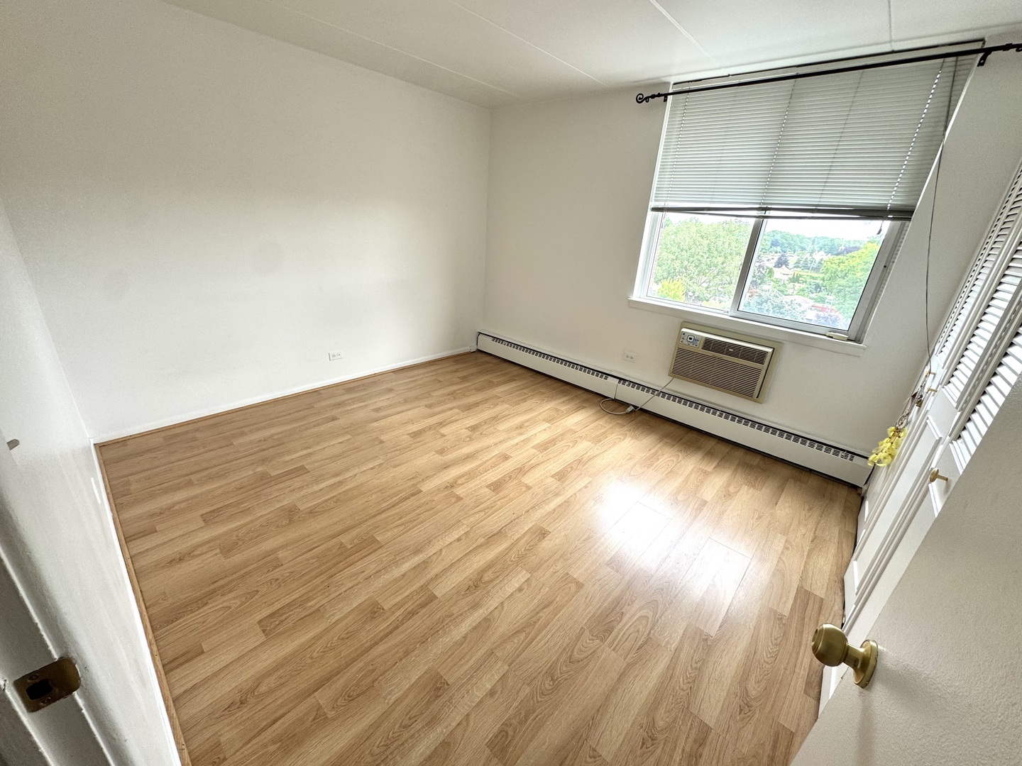 225 South Rohlwing Road, Unit 618 Palatine, IL 60074 - Photo 7 of 9