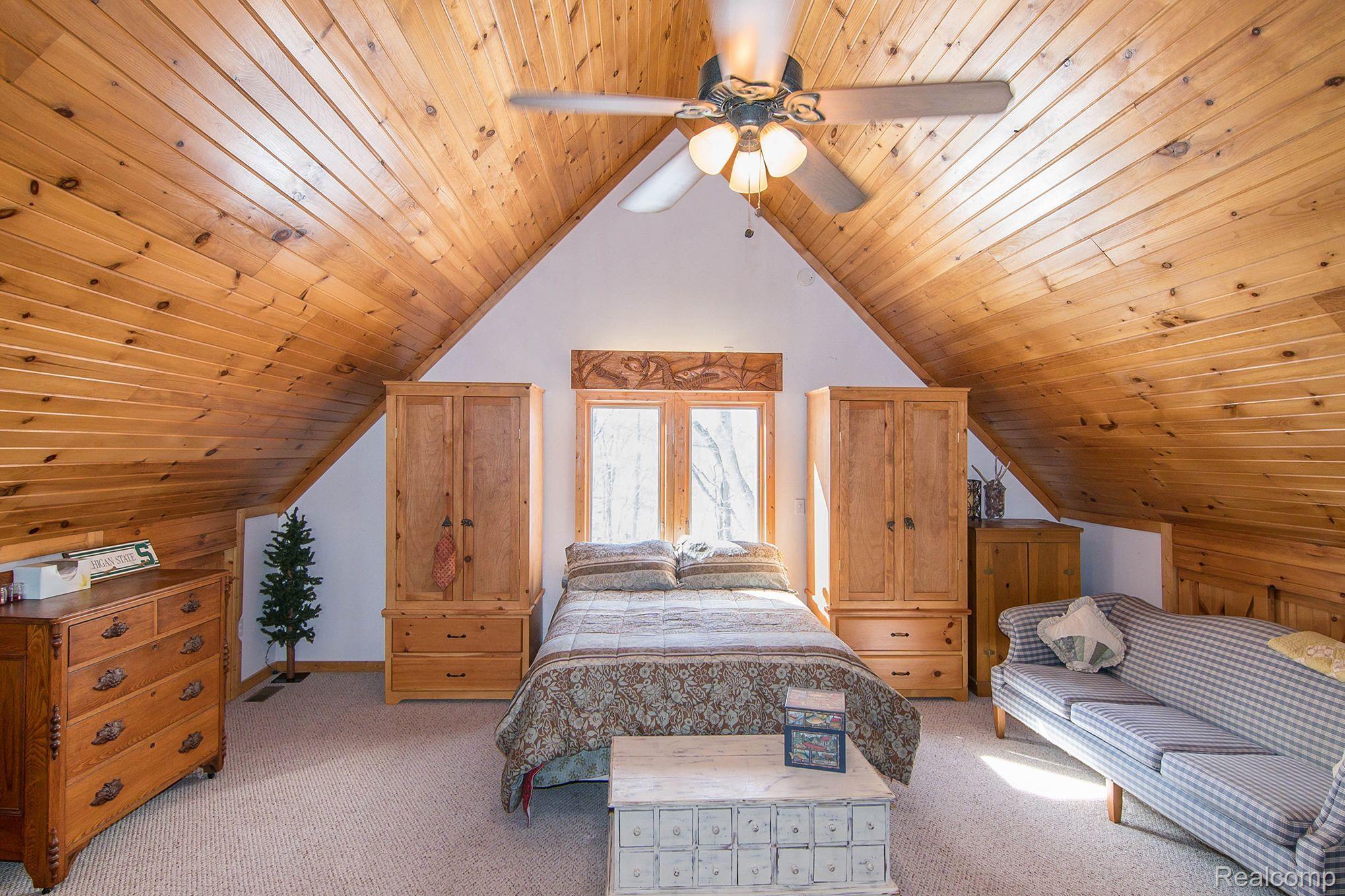 11160 Silver Lake Road Byron, MI 48418 - Photo 17 of 45 Loft