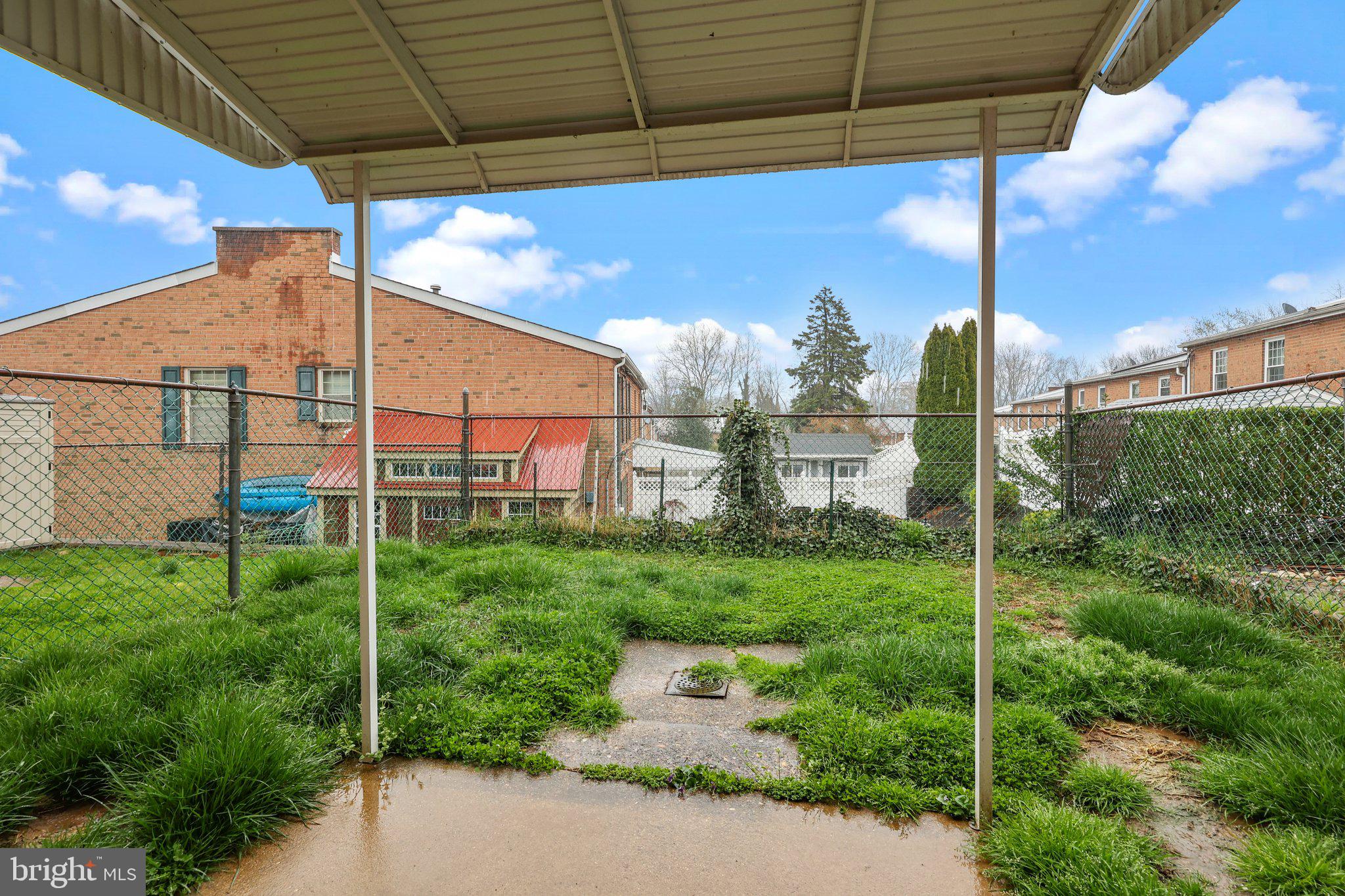 185 Greendale Road Philadelphia, PA 19154 - Photo 26 of 26 a view of a backyard