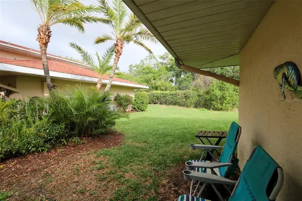 $1,500 | 323 Knottwood Court, Unit 1, Sun City Center, FL 33573