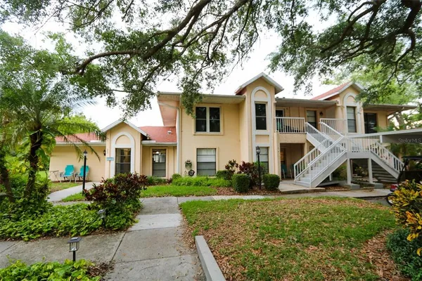 $1,500 | 323 Knottwood Court, Unit 1, Sun City Center, FL 33573
