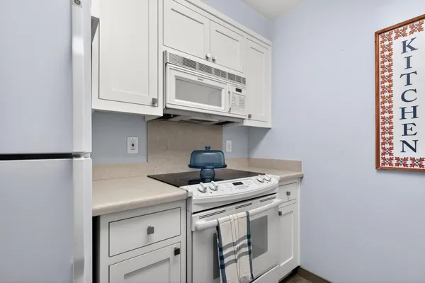 $669,000 | 1910 Mt Vernon Court, Unit 10, Mountain View, CA 94040