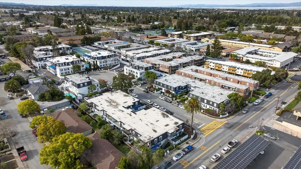 $669,000 | 1910 Mt Vernon Court, Unit 10, Mountain View, CA 94040