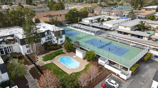 $669,000 | 1910 Mt Vernon Court, Unit 10, Mountain View, CA 94040