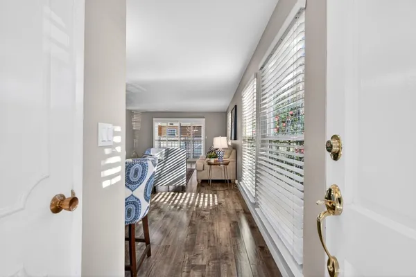 $669,000 | 1910 Mt Vernon Court, Unit 10, Mountain View, CA 94040