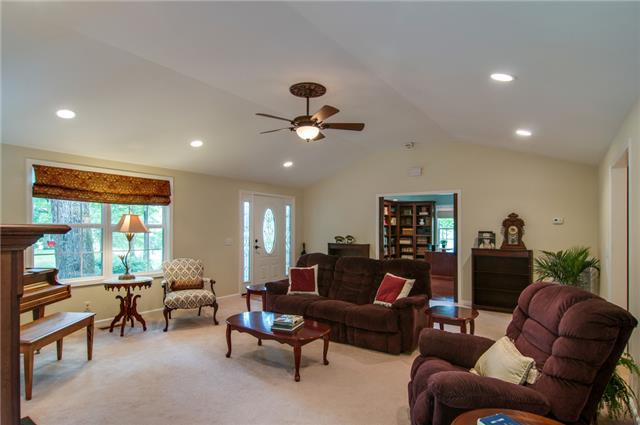 1144 Westfield Road Dickson, TN 37055 - Photo 4 of 20 Gallery Image 4