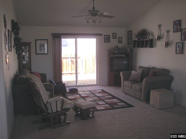 855 Augusta Lane Fallon, NV 89406 - Photo 3 of 7 Photo 3