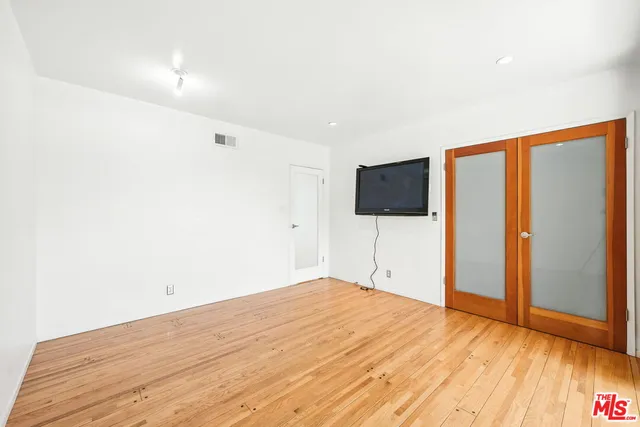 $7,500 | 1317 Devlin Drive, Los Angeles, CA 90069