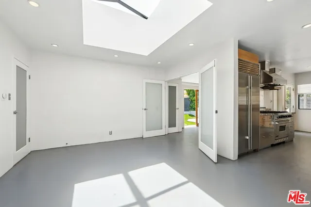 $7,500 | 1317 Devlin Drive, Los Angeles, CA 90069