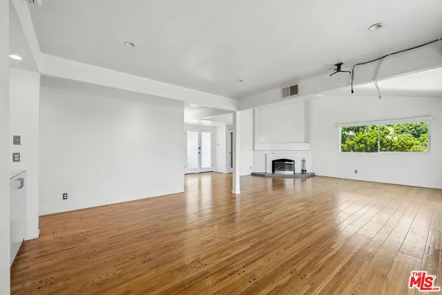 $7,500 | 1317 Devlin Drive, Los Angeles, CA 90069