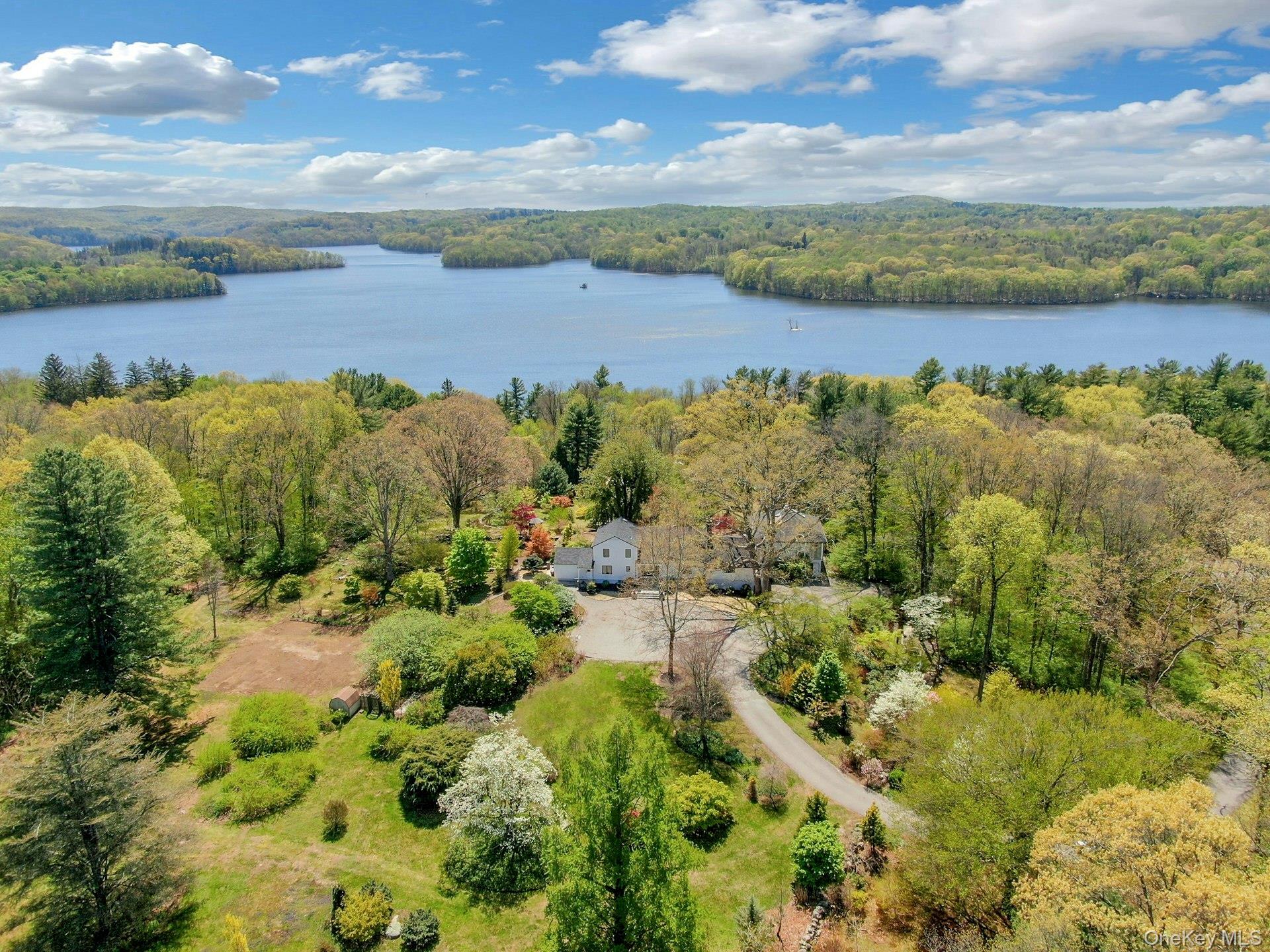 Calling outdoor enthusiasts...Gorgeous grounds with reservoir views
