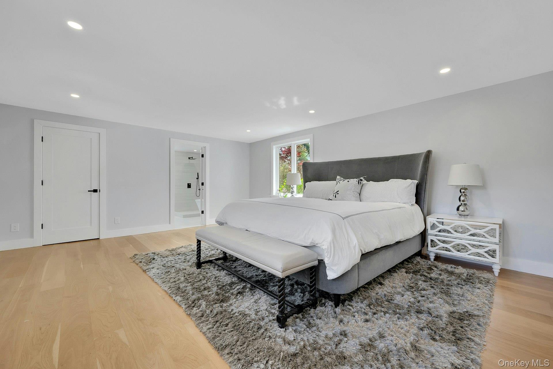 380 Cross River Road Katonah, NY 10536 - Photo 18 of 39 Spacious and serene primary bedroom on first floor
