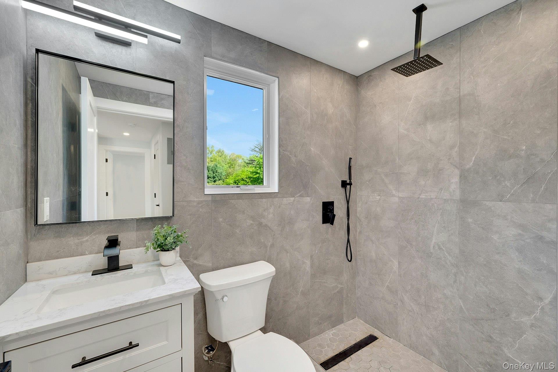 380 Cross River Road Katonah, NY 10536 - Photo 22 of 39 Full bathroom on first floor