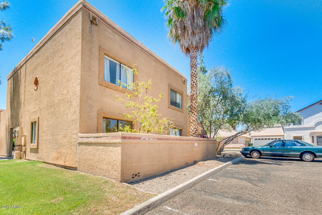 2041 West Bloomfield Road, Unit 4 Phoenix, AZ 85029 - Photo 22 of 23 22-Bloomfield