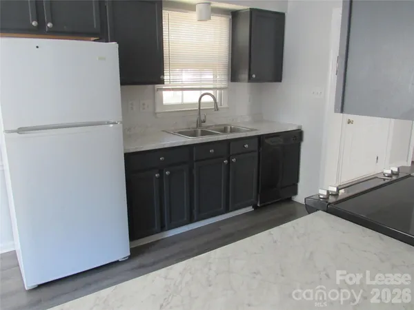 $2,500 | 9024 Gamesford Drive, Charlotte, NC 28277