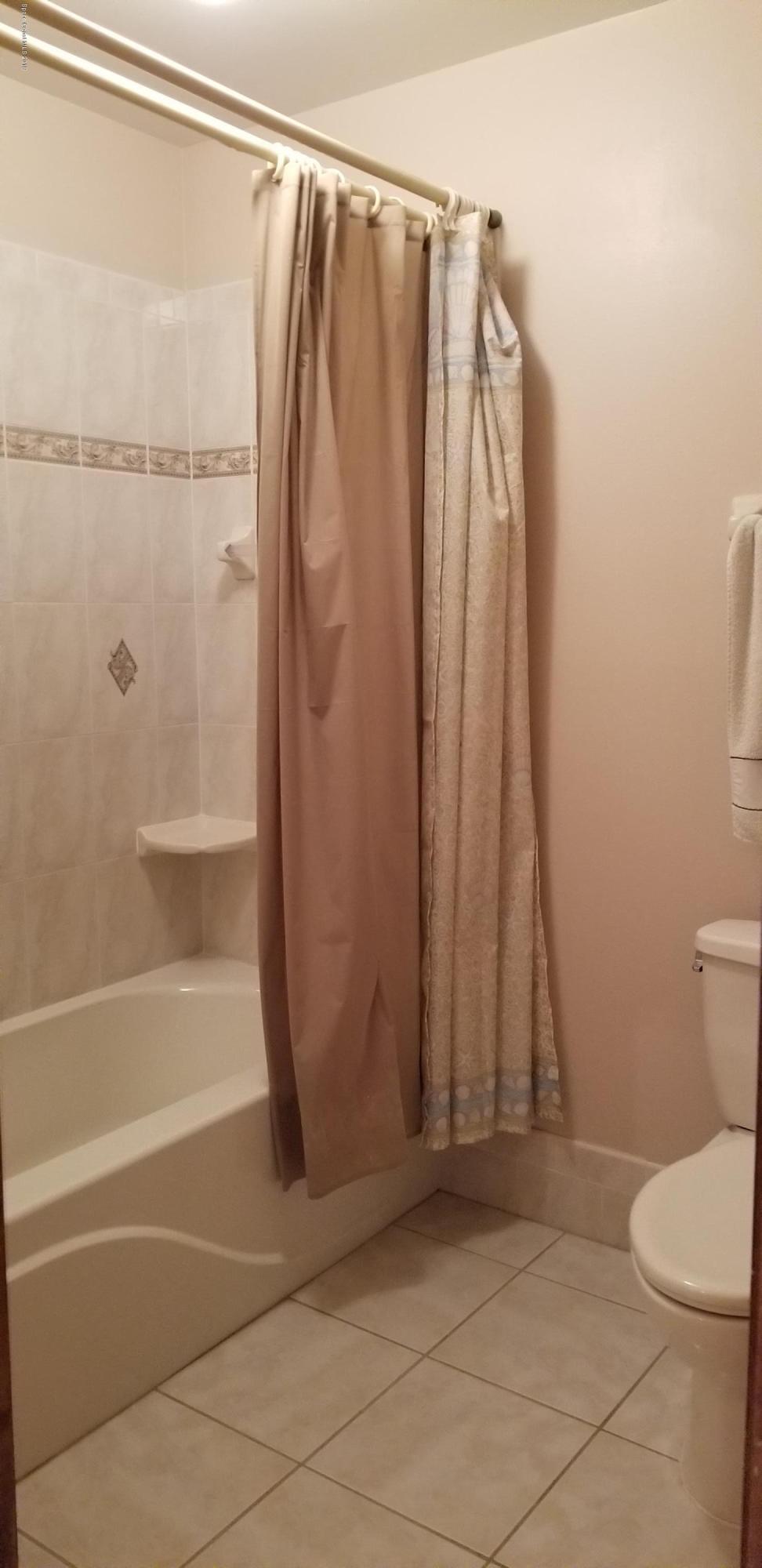 6870 Hartford Road Cocoa, FL 32927 - Photo 17 of 32 MASTER BATH 2