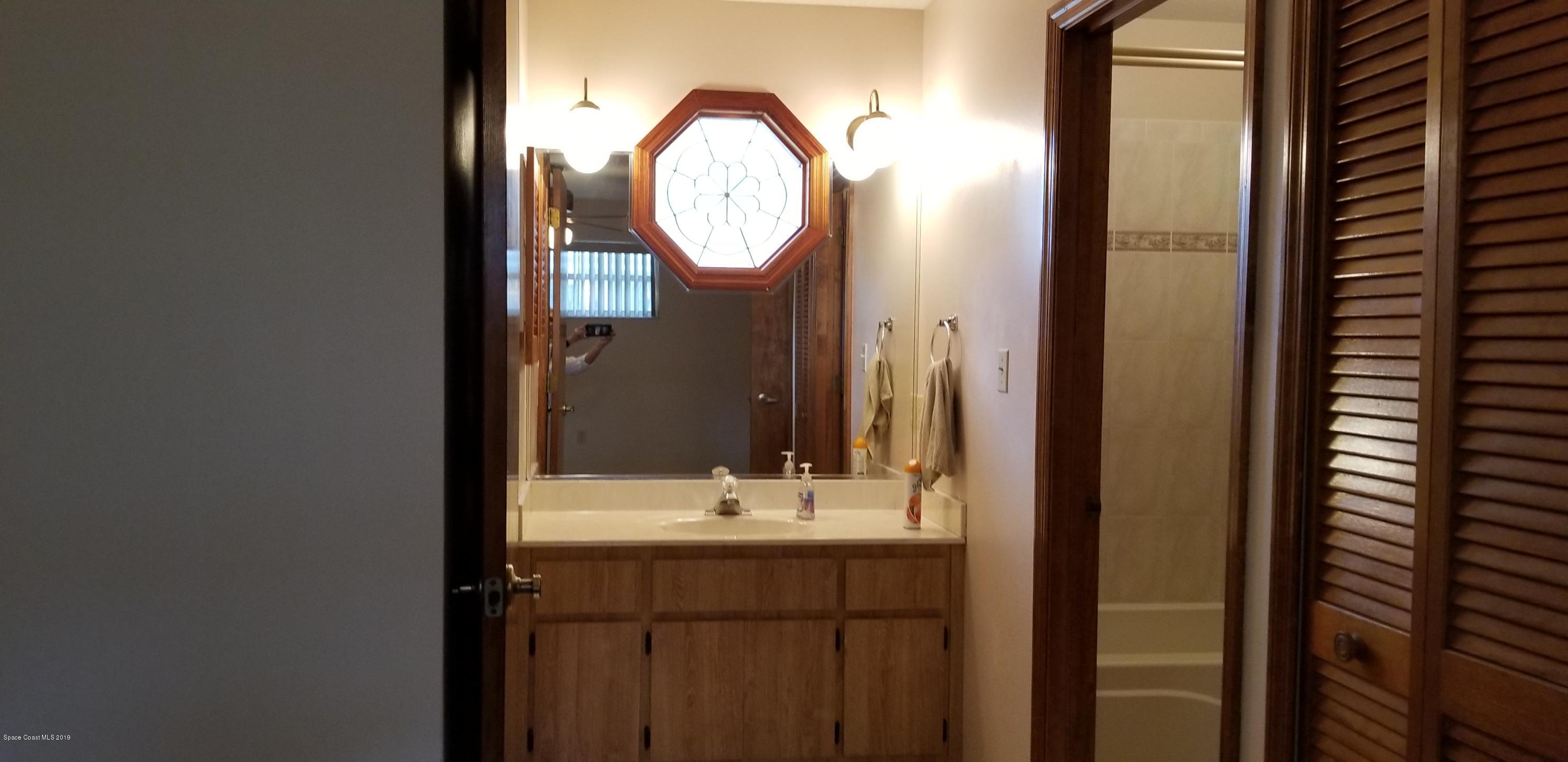 6870 Hartford Road Cocoa, FL 32927 - Photo 18 of 32 MASTER BATH