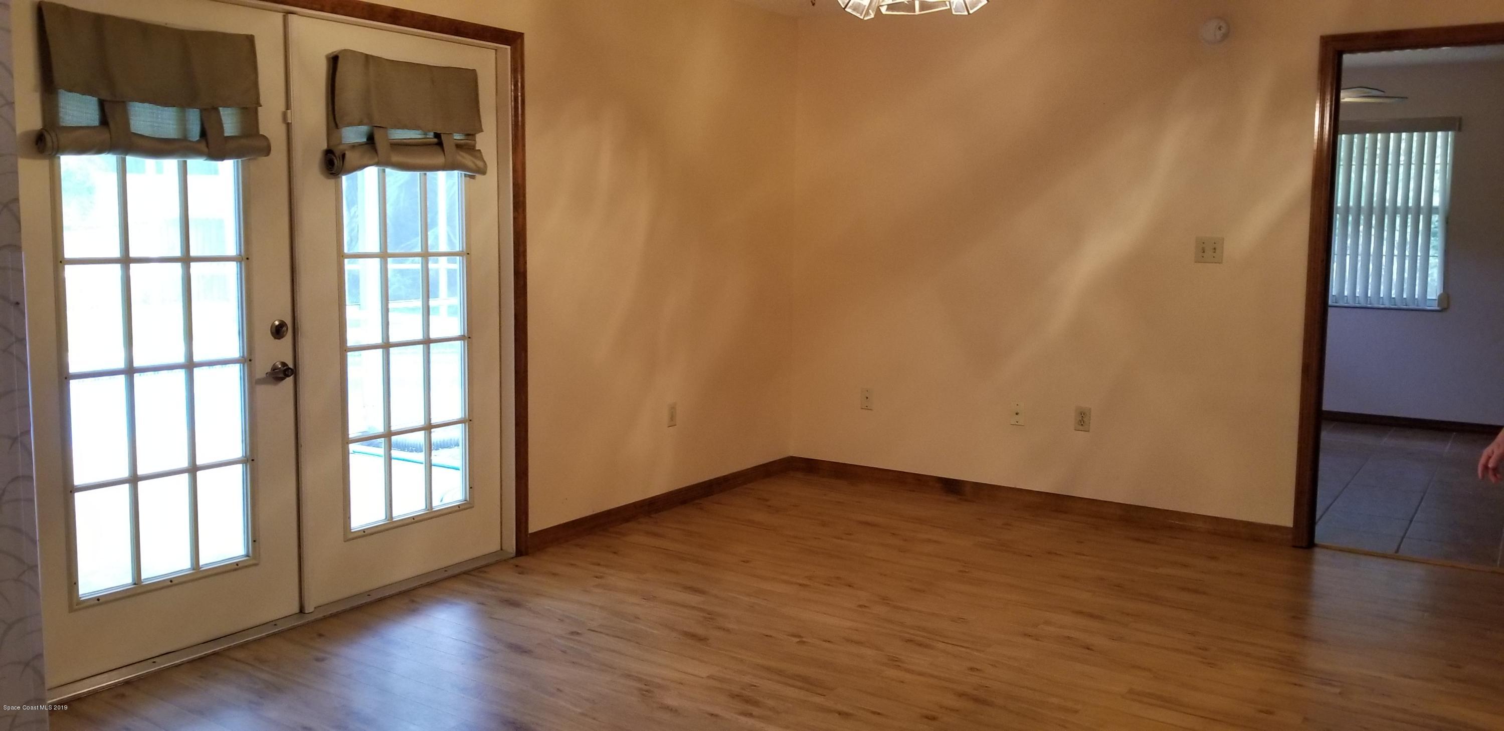6870 Hartford Road Cocoa, FL 32927 - Photo 19 of 32 LIVING ROOM