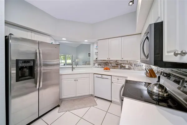 $295,000 | 7667 Sweetbay Circle, Unit 11102, Bradenton, FL 34203