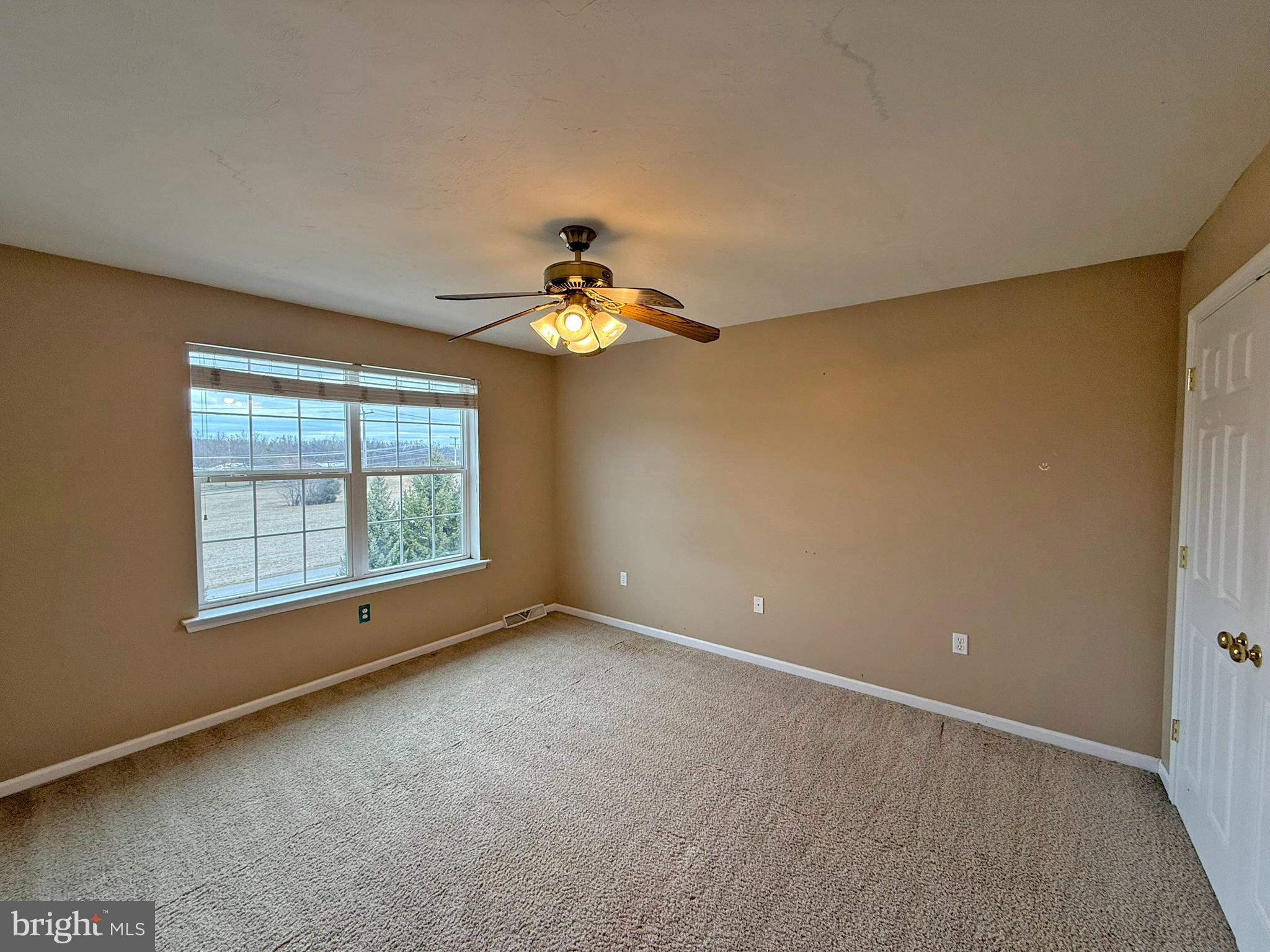 3415 Raintree Road York, PA 17404 - Photo 32 of 48 Gallery Image 32