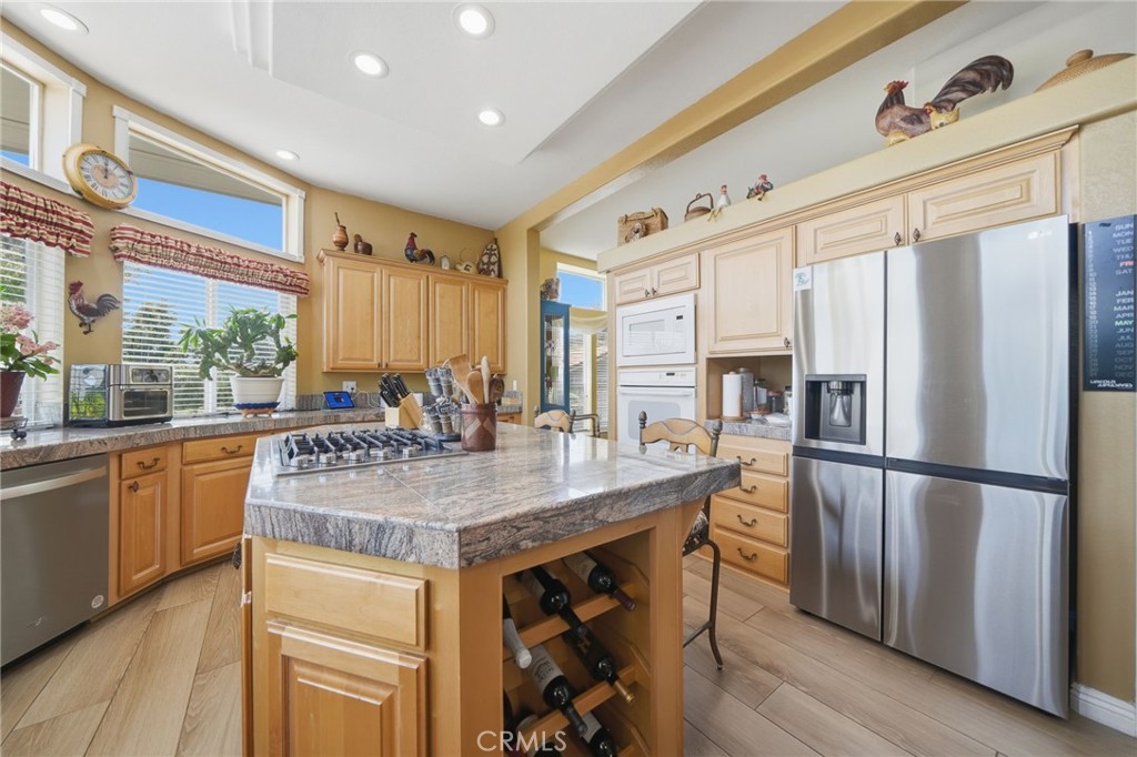 35780 Greer Road Murrieta, CA 92562 - Photo 9 of 56