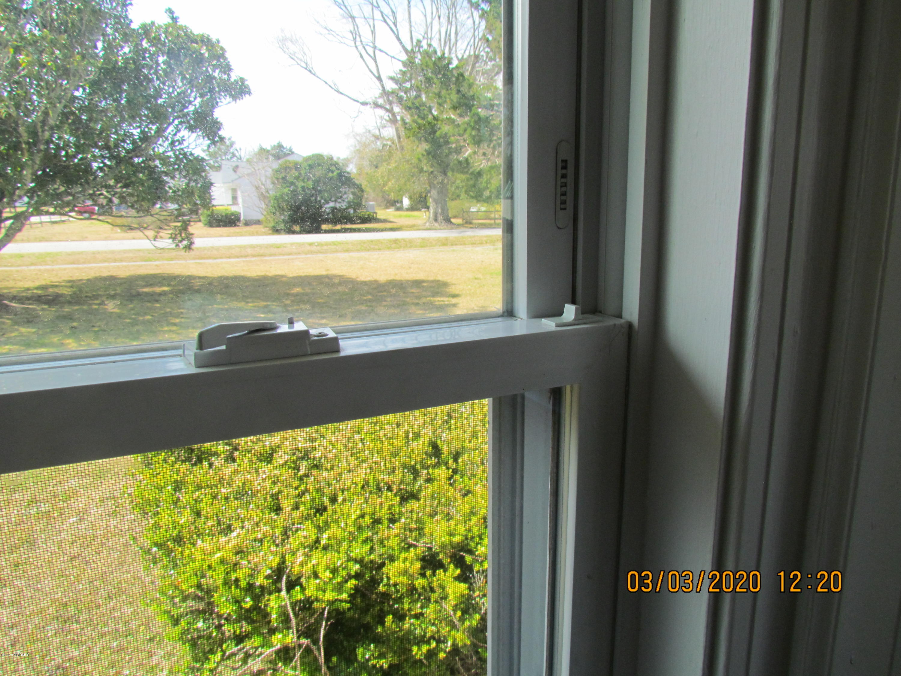 100 Campen Road Beaufort, NC 28516 - Photo 14 of 17 Vinyl windows throughout house